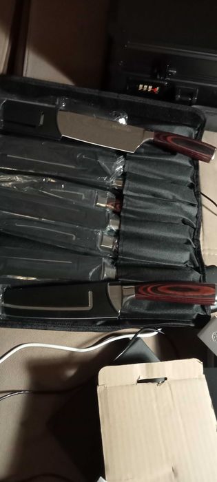 Faqueiro+Cofre 180€. Oportunidades