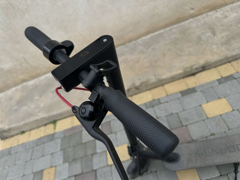 Продам електросамокат Sencor S20