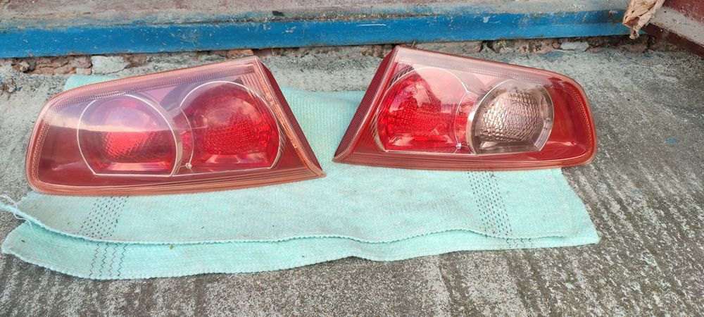 Продам ліхтарі Mitsubishi Lancer X