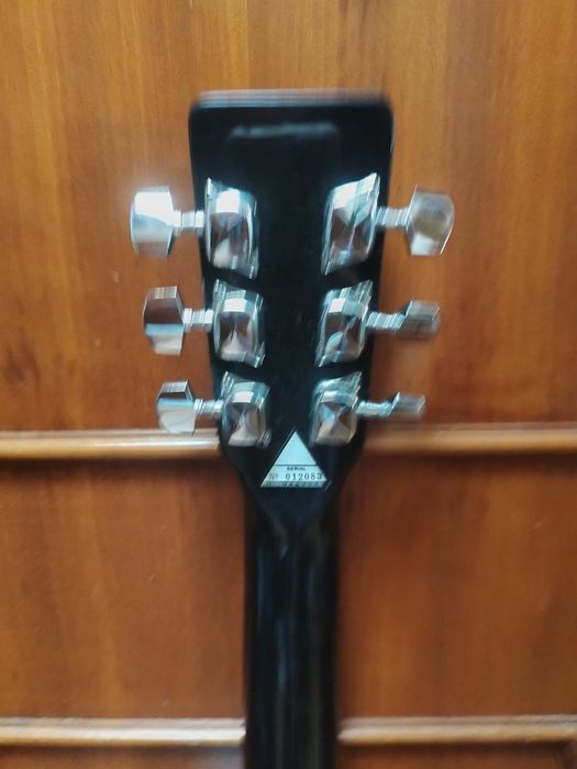 Viola clássica com mochila