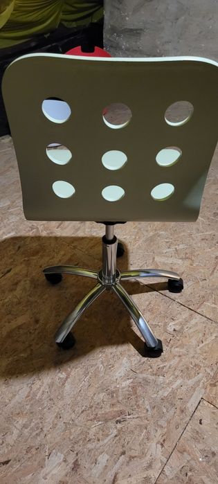Sprzedam krzesło biurowe