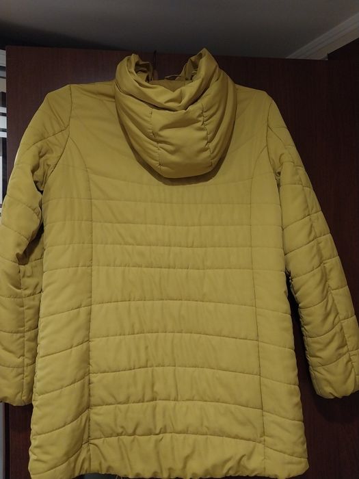 Жіноча куртка продам