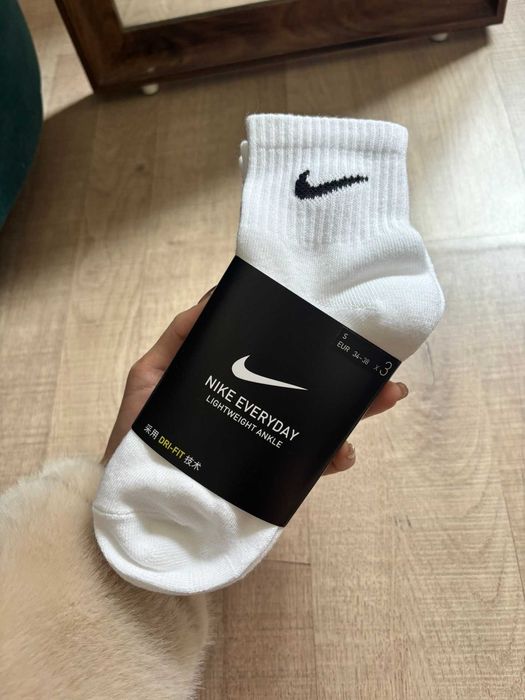 Skarpetki Nike Unisex 6 par – bawełniane białe, średnie