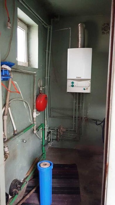 Продаж будинку та землі в с.Бобрик Київської обл. 51700$