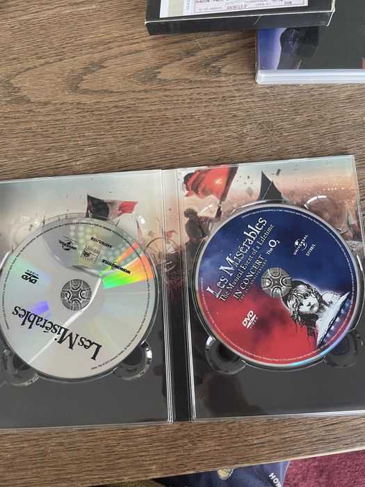 DVD “Os Miseráveis”