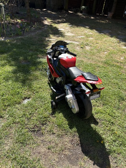 motor na akumulator BMW S1000R