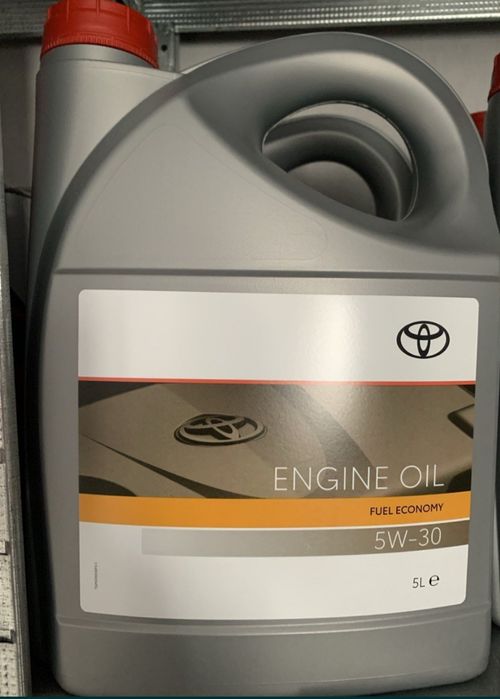 Моторна олива Tayota 5w30 5л: 1 050 грн. - Моторні мастила Київ на Olx