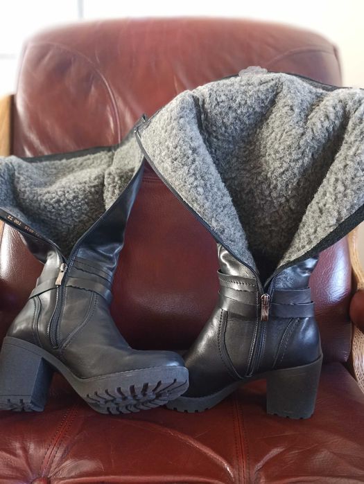 Жіноче взуття для жінок!