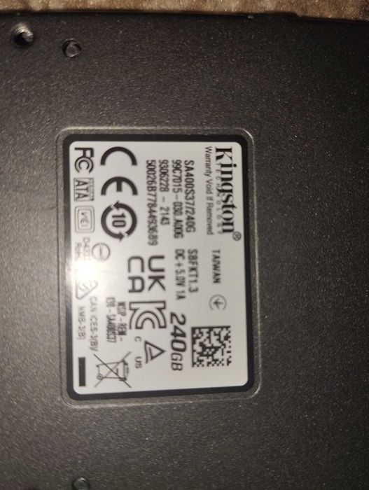 SSD Kingston 240 гб