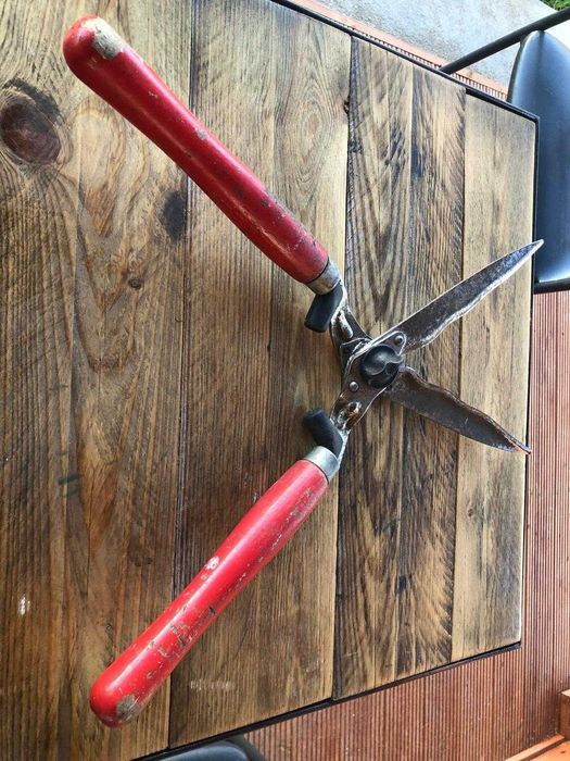 Tesoura Vintage ainda a cortar, bom estado. 45 cms