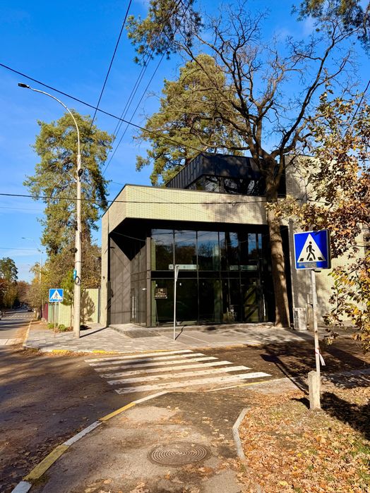 Оренда комерції Центр Ірпінь, топова локація для Бізнесу! від 90м2