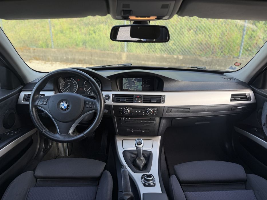 BMW 320 — fotografia 12