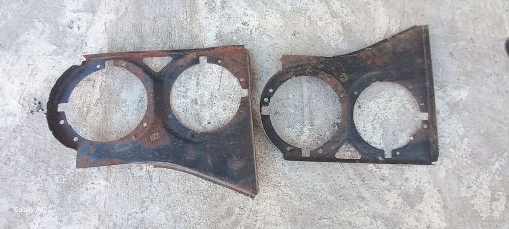 Кожухи фар ВАЗ 2103-06