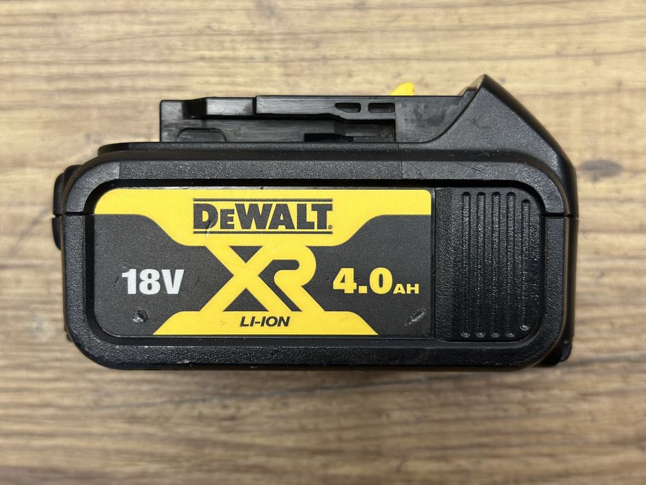 Bateria akumulator 18V XR 4AH DeWalt - 2024r.