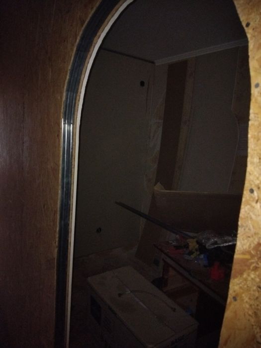 Продається кімната в гуртожитку.