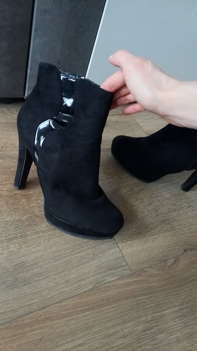 Botki na obcasie zamszowe  i skorzane 38