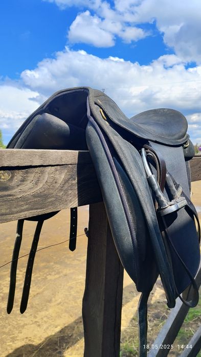 Сідло для коня Wintec Pro Feldmann. Коні , кобила