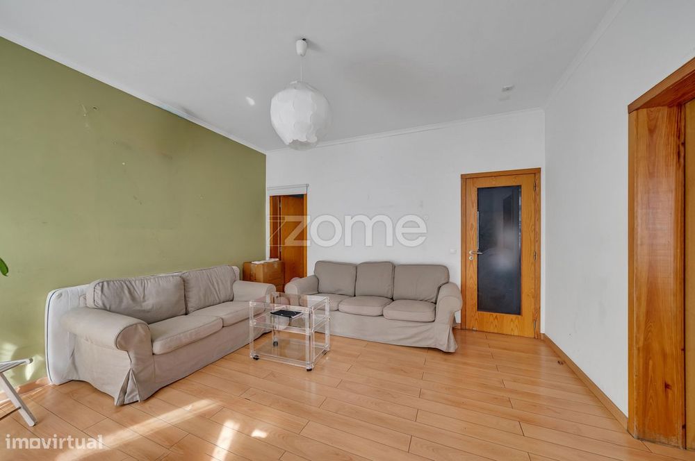 Apartamento T4 Intendente