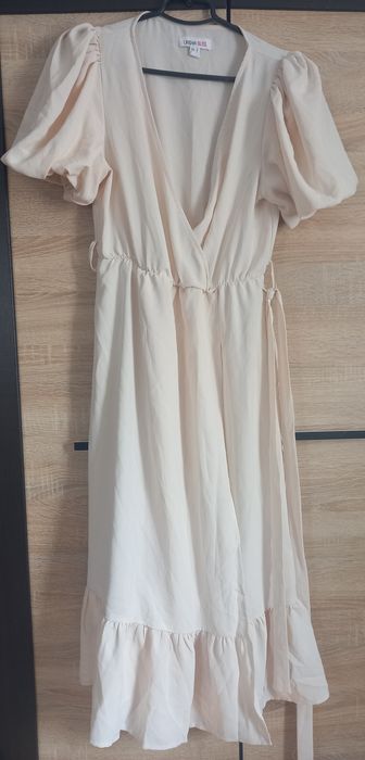 Продам платья и комбинезон