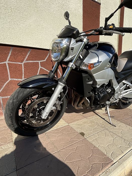 Продам мотоцикил Suzuki GSR600