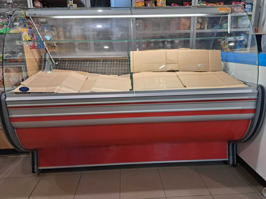 Холодильна вітріна