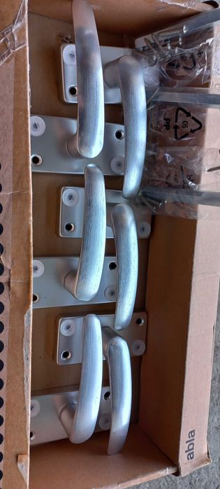 Kamki do drzwi ABLA -komplet 9 szt-promocja