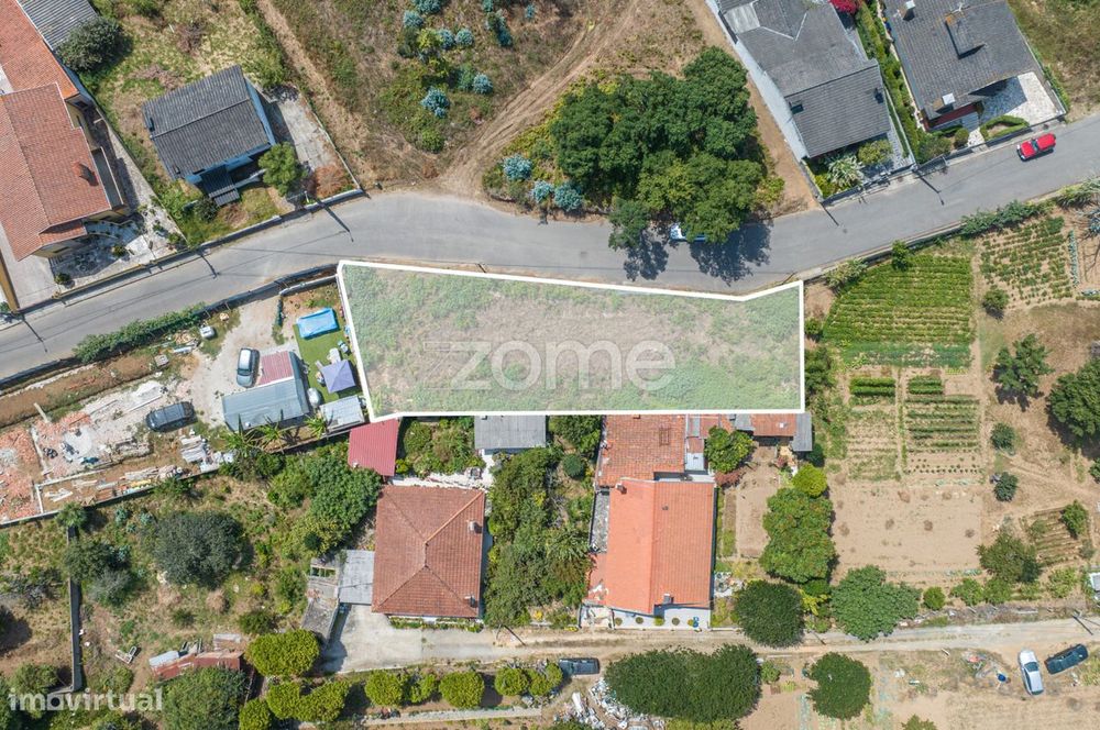 Terreno em Espinho com 805 m2