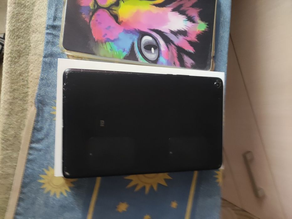 Продам планшет Mi Pad 4 plus Lte,на сим карте, состояние нового