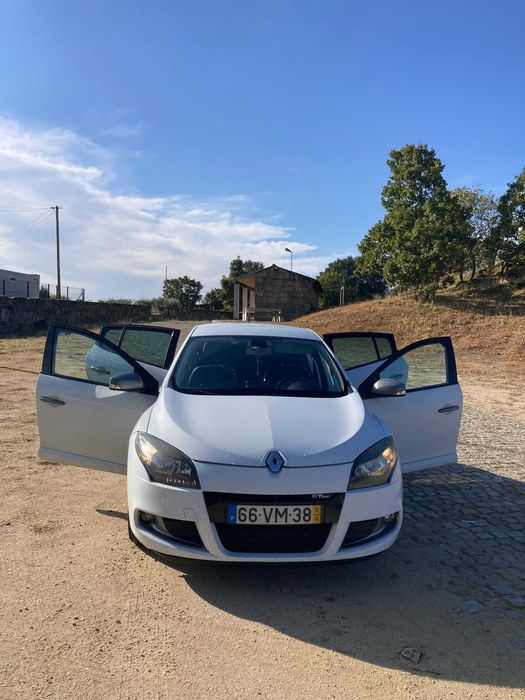 Viatura renault megane gt line