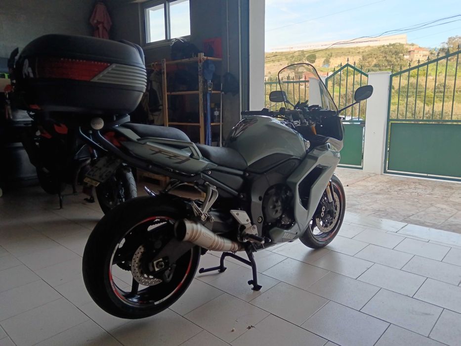Yamaha FZ1 Fazer 1000 | Junho 2007 | 56.000 km | Extras | 4.000€