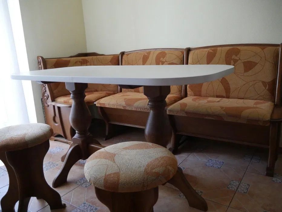 Кухонный уголок .