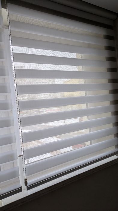 Rolety dzień-noc białe