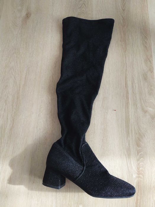 Czarne błyszczące kozaki przed kolano roz 37 szpilki ze skarpetą