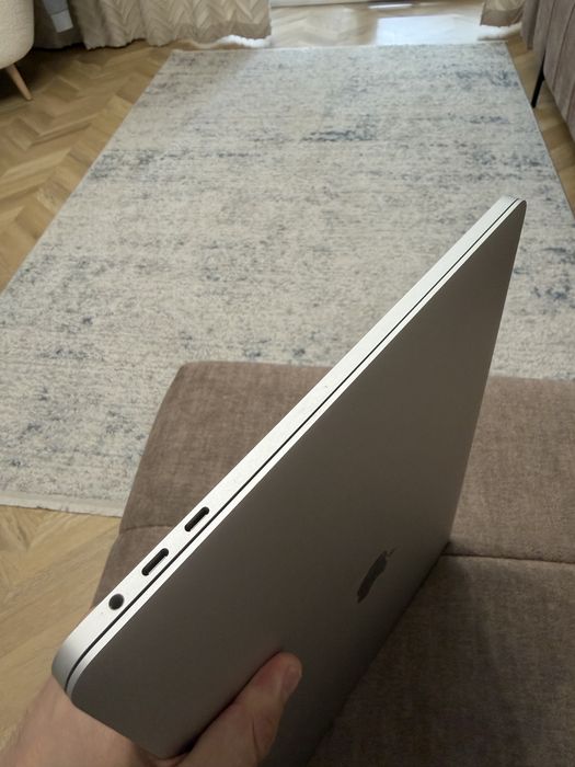 MacBook Pro 16 2019 і7 2.6 | 16gb Ram | SSD 512gb A2141 92 % АКБ