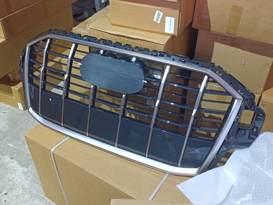 Решетка радиатора Audi Q5 Q7 Q8 Ауди рест дорест