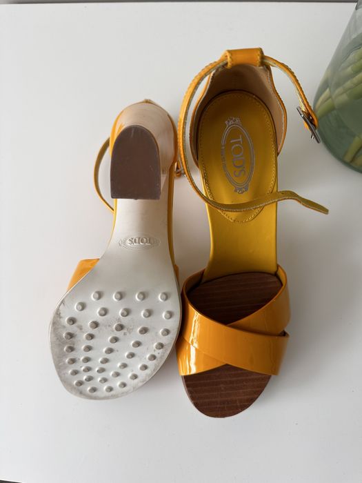 Tods тодс босоніжки 36,5