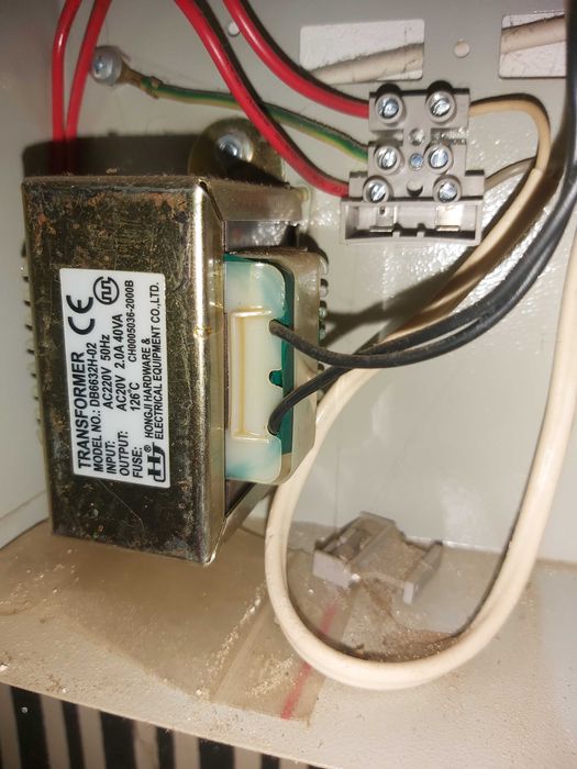 Трансформатор DB6632H-02, AC 220V 50Hz , 20.0(В) 2.0(A)