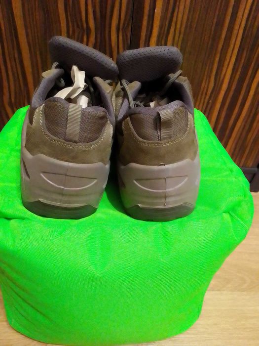 Тактичні чоловічі кросівки колір олива, демісезонні кросівки