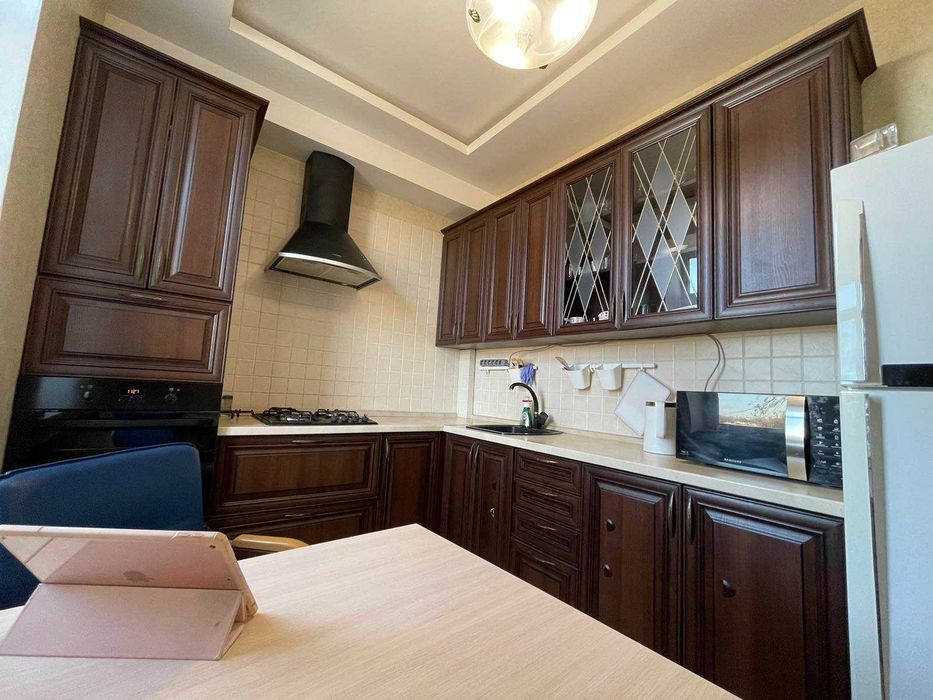 Продам 3к. квартиру Левый берег пр.Мануйловский Слобожанский с ремонтом