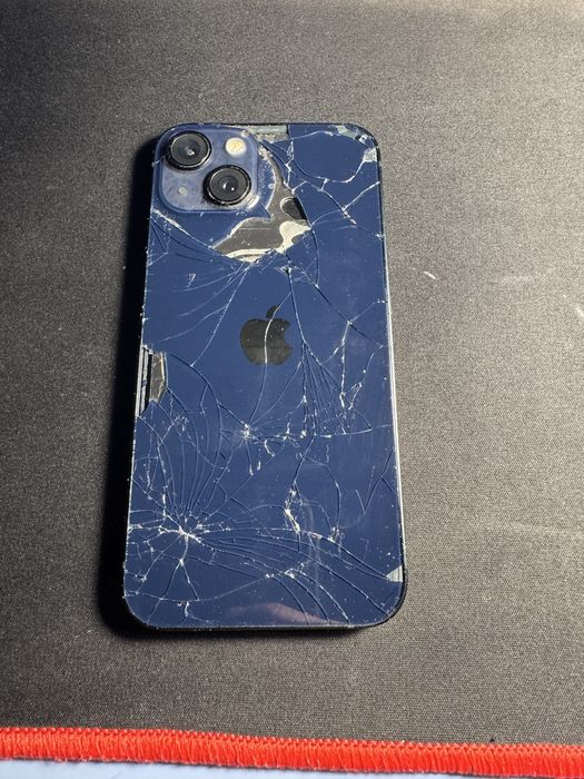 Продам Apple iPhone 13 128GB