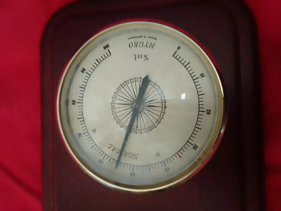 Peça decorativa em madeira só 3€ bom estado