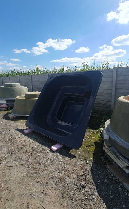 Niecka wkład Balia kwadratowa Jacuzzi Basen oczko wodne beczka jakuzi