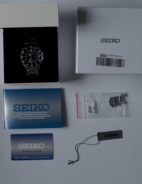 Seiko 5 Sports, Czarny, SNZF15K1