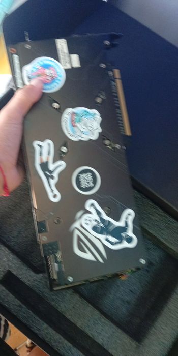 продам RX 580 на 8 ГБ гддр5