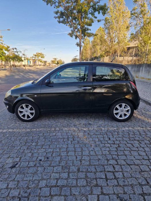 Vendo Lancia Y Gasolina  | 80 CV  |  131.000 km | Muito bem estimado | Embraiagem nova — photo 2