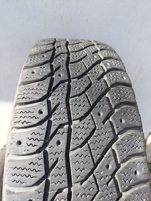 Шини Зима 215/60 R 17