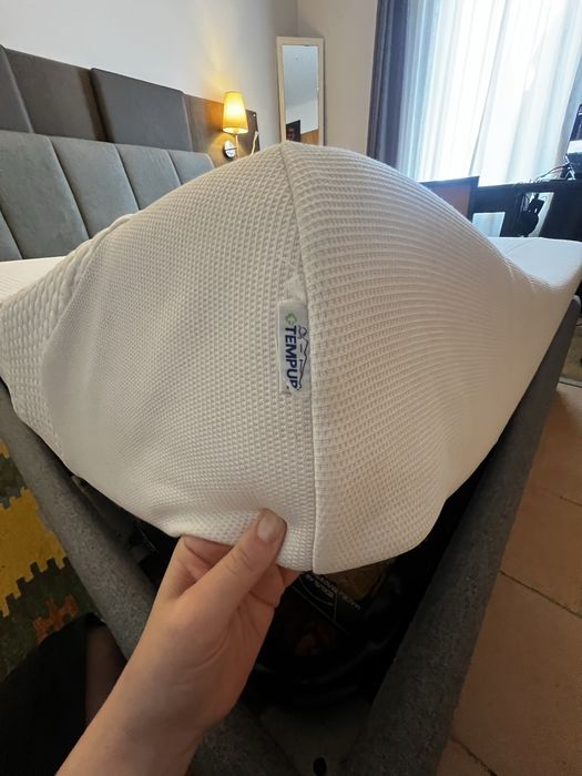 TEMPUR King Size Ottoman Bed + Mattress (150*200)-Excellent condition