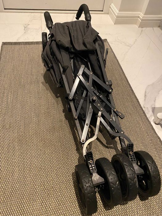 Wózek czarny Topmark spacerowy spacerówka parasolka