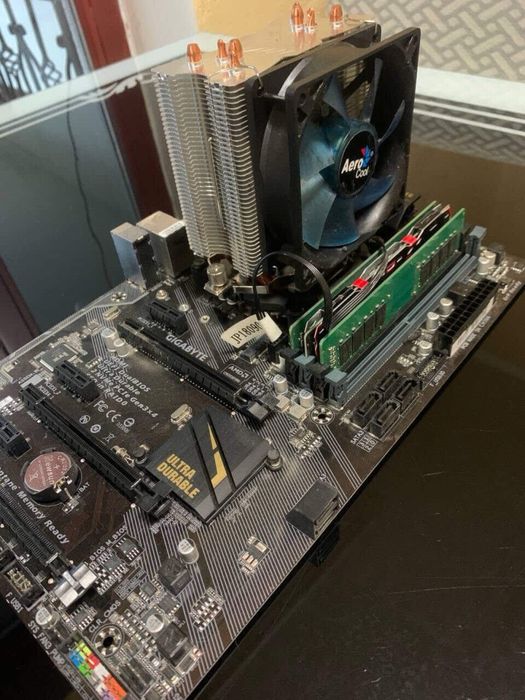 GA-Z270P-D3+intel i7 7700k