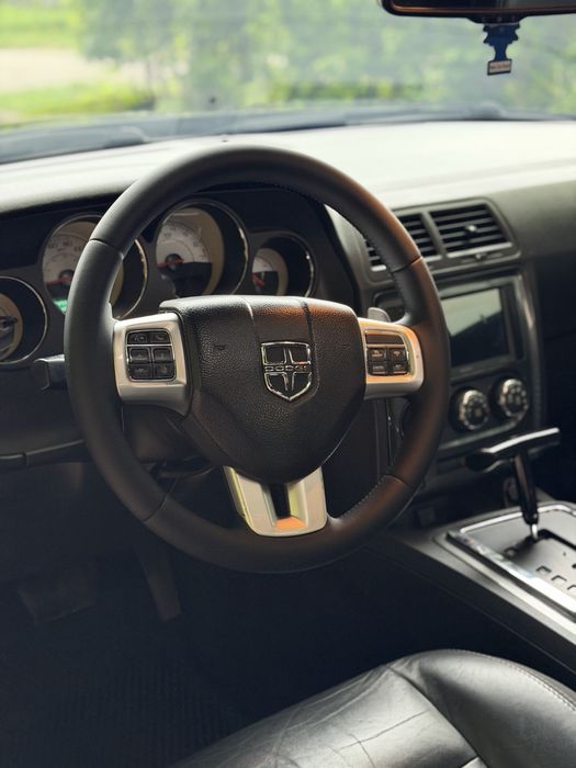 Dodge Challenger